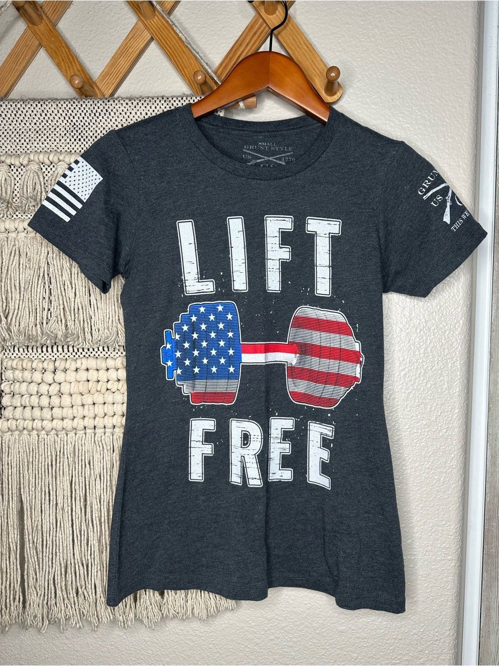 Grunt Style Charcoal 'Lift Free' Tee with American Flag Dumbbell